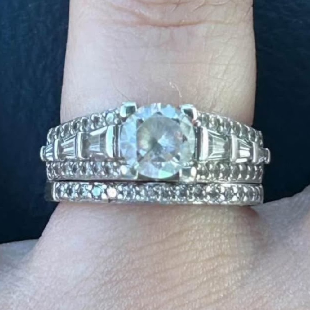 Elegant Silver & Australian Moisanite Ring Set